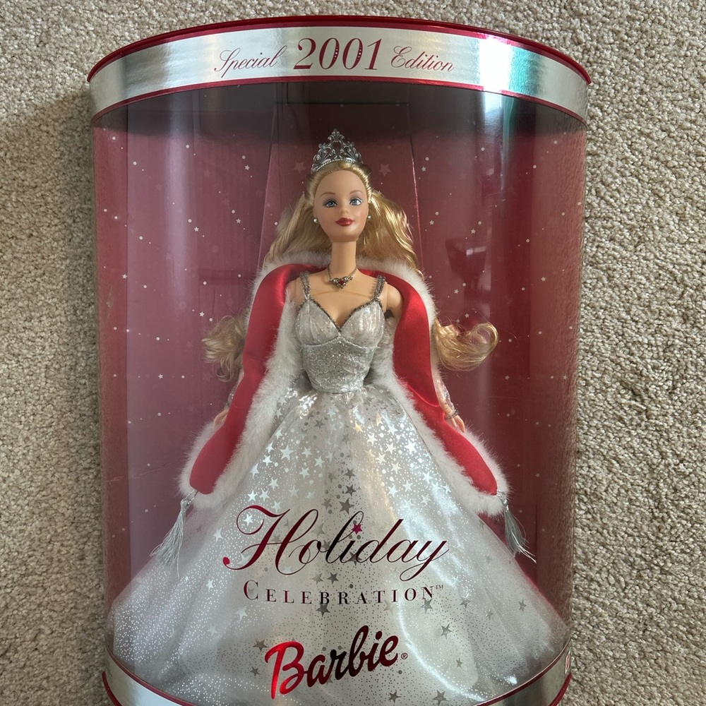 Barbie 2001 Holiday Celebration Doll in Silver and White